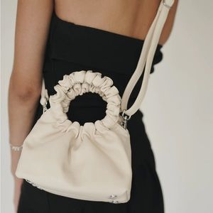 Vera by verafied handbag in tan faux leather